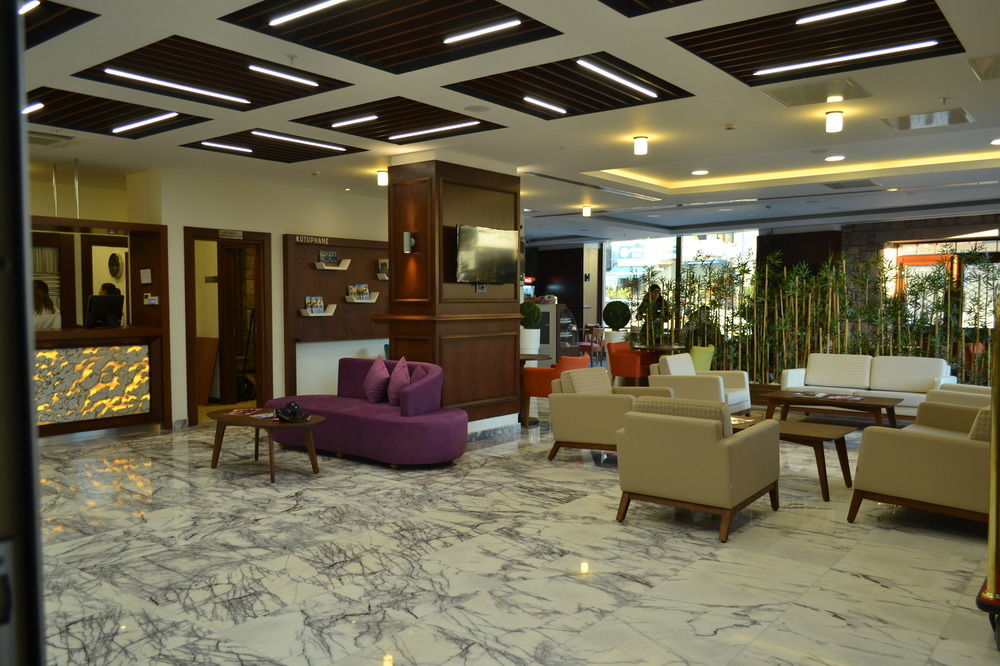 Bacacan Otel ไอวาลิค ภายนอก รูปภาพ