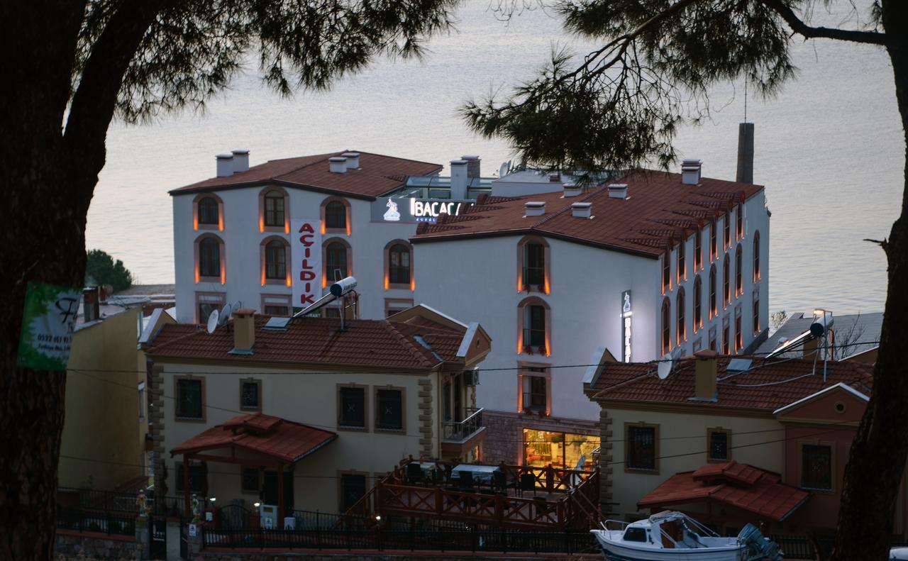 Bacacan Otel ไอวาลิค ภายนอก รูปภาพ
